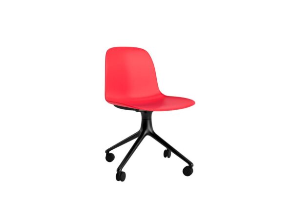 Normann Copenhagen - Form Chair Swivel 4W Alu - Kontorstol - Bright Red / Black Aluminum - H79 x W52 x D52 x SH44 cm