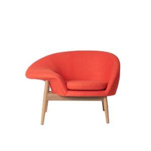 Warm Nordic - Fried Egg Chair / Oiled Oak - Lænestol - Hero 551 (Apple Red) - L99 x W68 x H68 cm